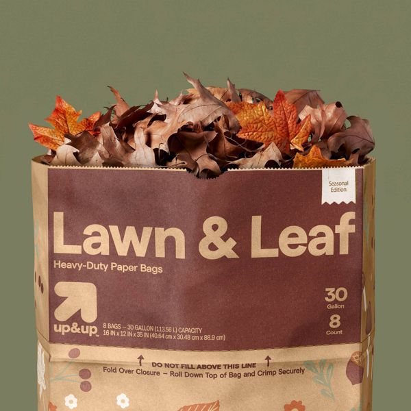 up&up 30 Gallon Paper Lawn and Leaf Bags, 8 Count