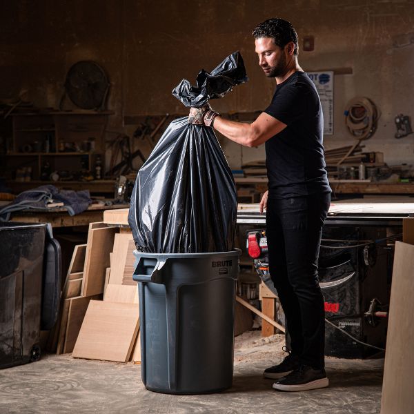 Plasticplace 42 Gallon Trash Bags, 100 Count, Black, 40 x 47 in, 1.7 mil equivalent